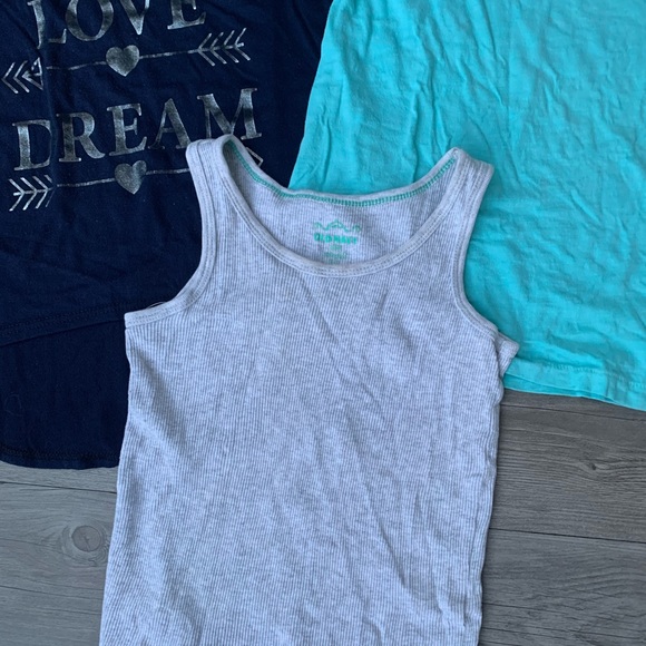 ⚡️3 for $20 Girls top bundle (3) - Picture 2 of 4